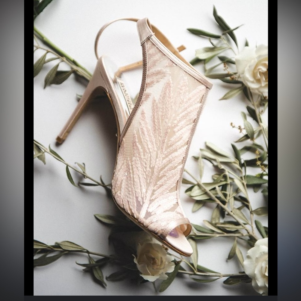 Badgley Mischka Cream Slingback Heels